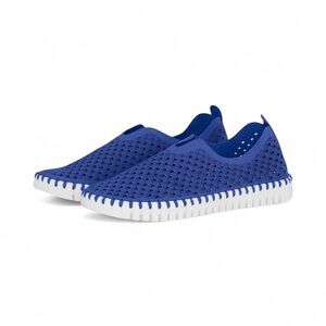 Ilse Jacobsen Blue Perforated Tulip Slip-On Shoes Sneakers 38/8